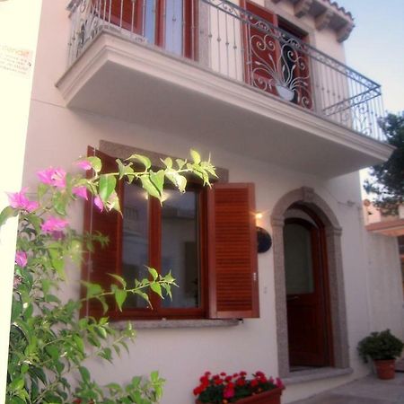 Suites De Mar Santa Teresa Gallura Kültér fotó