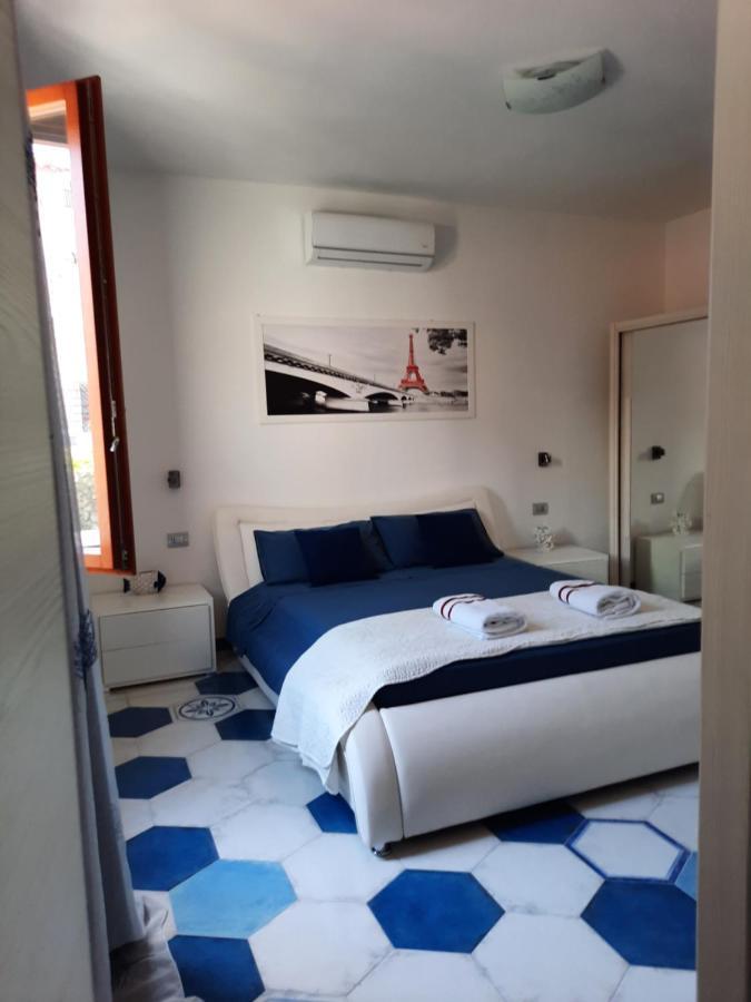 Suites De Mar Santa Teresa Gallura Kültér fotó