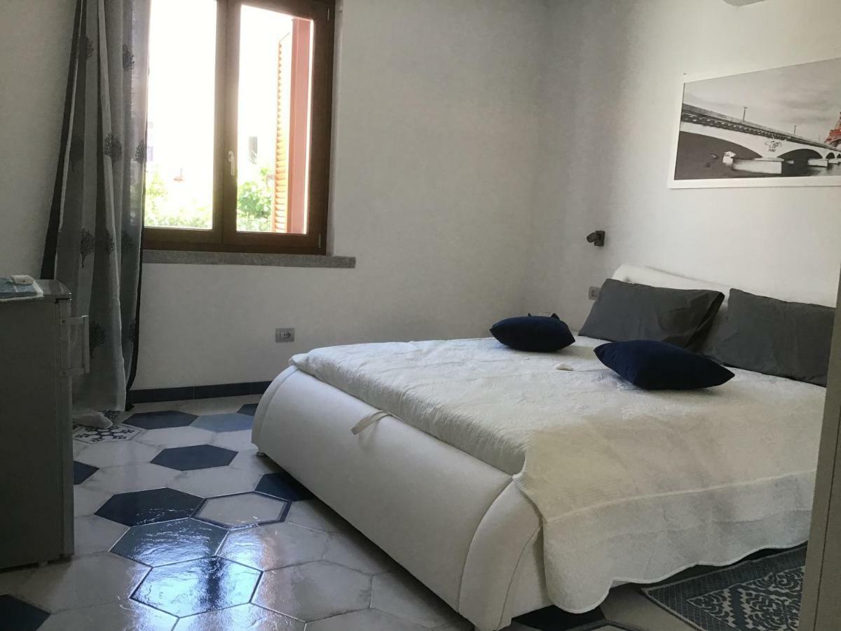 Suites De Mar Santa Teresa Gallura Kültér fotó
