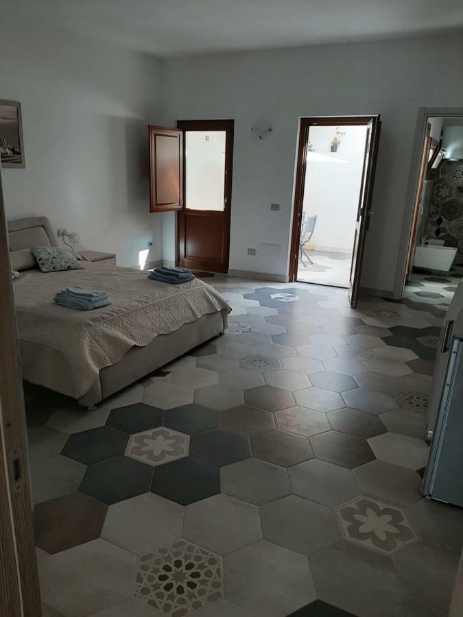 Suites De Mar Santa Teresa Gallura Kültér fotó